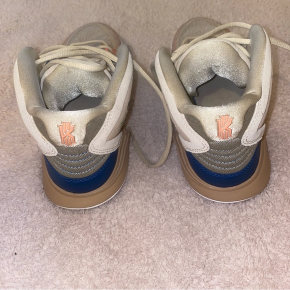 2022 Kyrie Infinity Basketball Sneakers - Picture 5 of 7